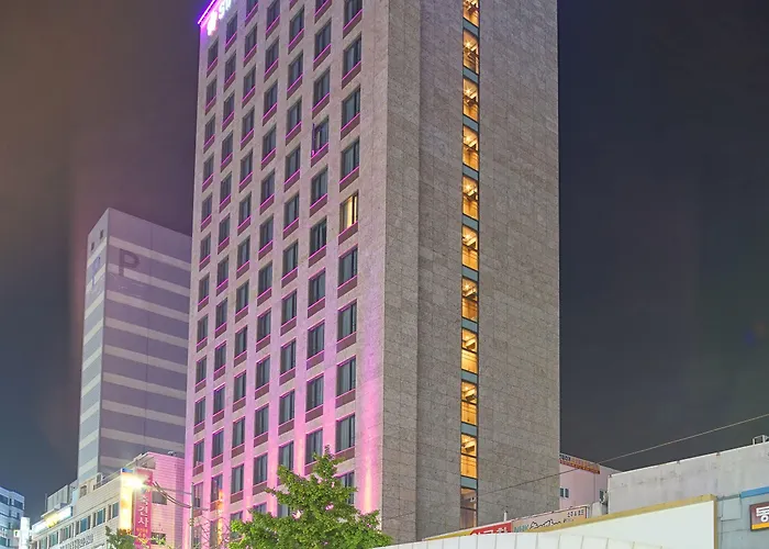 Stanford Hotel 3*