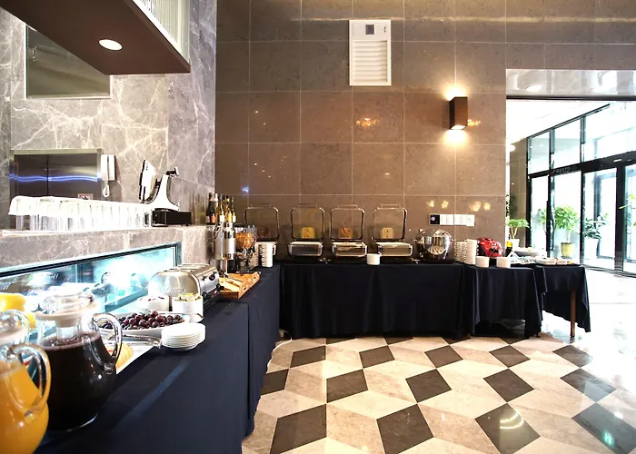 Stanford Hotel 3*