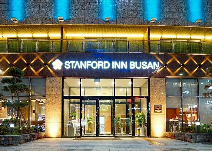 Stanford ホテル 3*