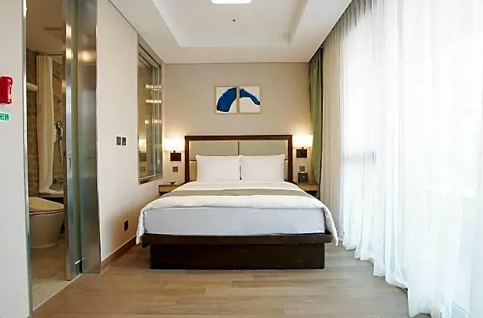 Hotel Stanford