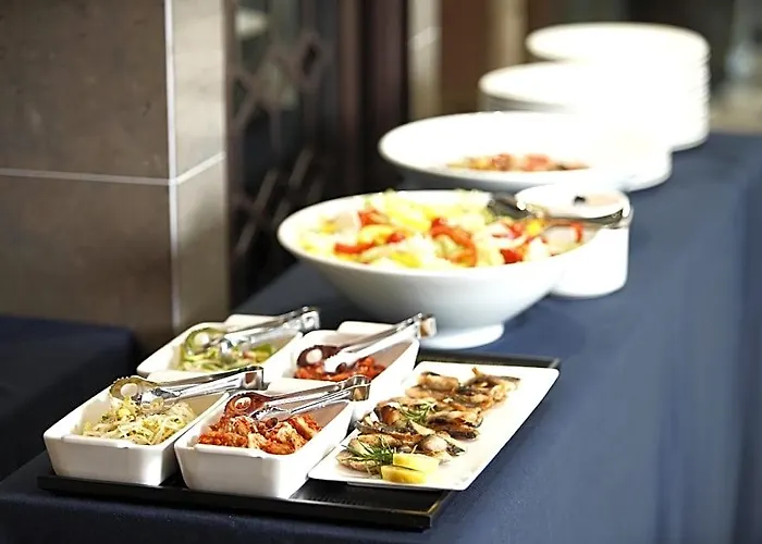Stanford Hotel 3*