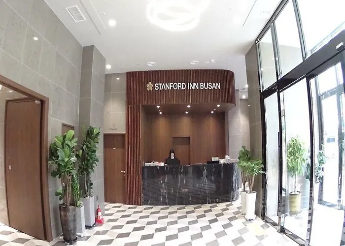 Stanford ホテル 3*